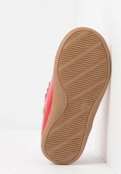 Friboo Niños Bailarinas Con Hebilla - Red -Friboo comercio 8e89000bf0ee439598d0199725826498