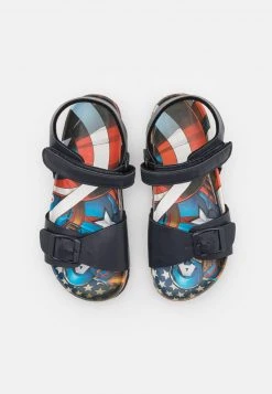 Friboo Unisexo MARVEL CAPTAIN AMERICA STRAPPY SANDALS UNISEX - Sandalias - Dark Blue -Friboo comercio b046cd78c0434d58a3b89d7fef38823f