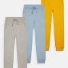 Friboo Niños 3 PACK BASIC BOYS SWEATPANTS - Pantalones Deportivos - Grey, Ochre, Blue 1 Friboo Niños 3 PACK BASIC BOYS SWEATPANTS - Pantalones Deportivos - Grey, Ochre, Blue -Friboo comercio c17904b64c0641aface30edf6db80a0b